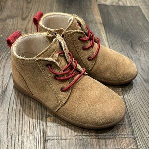 Toddler kids boys boots size 10 daine Chukka